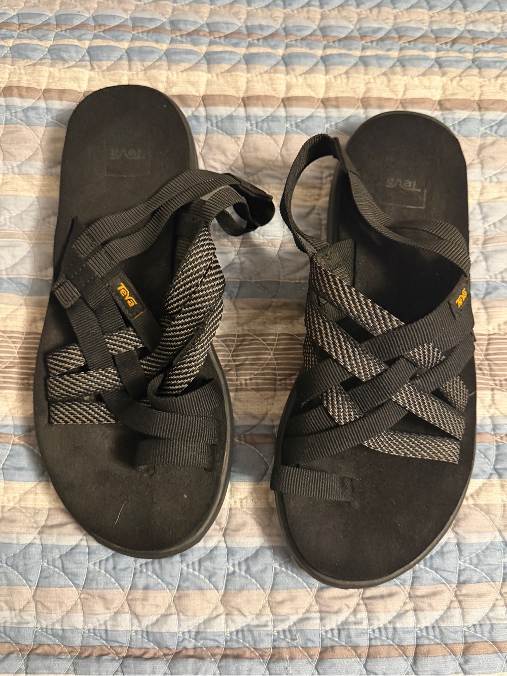 Teva Men’s Strappy Black & Gray Sandals